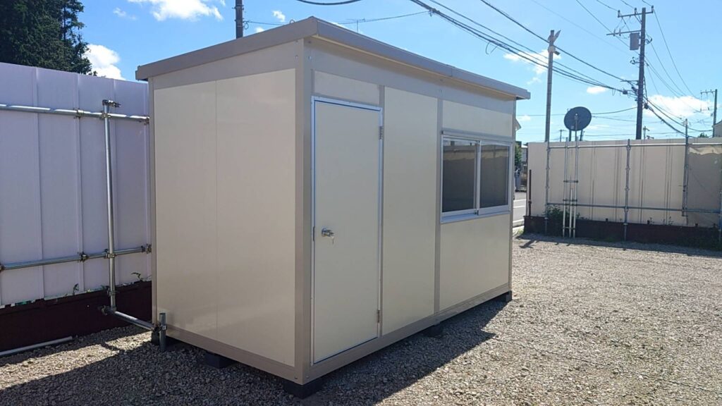 神奈川県横浜市　パネルハウス(プレハブ)　会社休憩室
