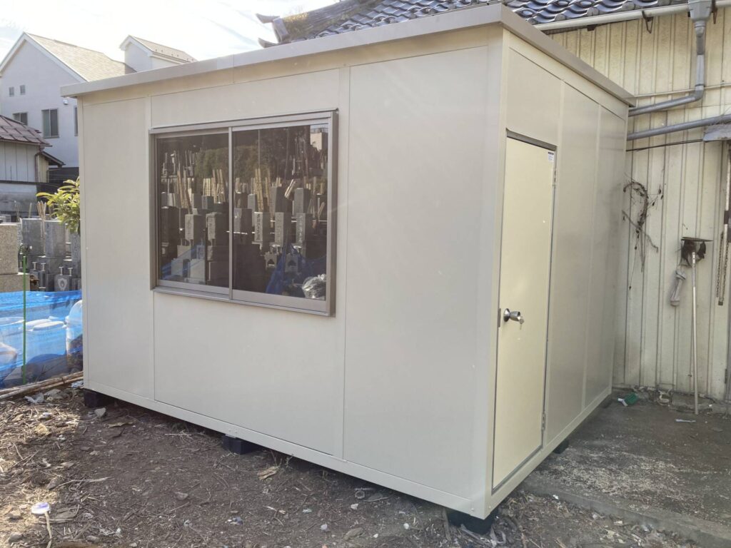 東京都台東区　パネルハウス(プレハブ)　寺社倉庫