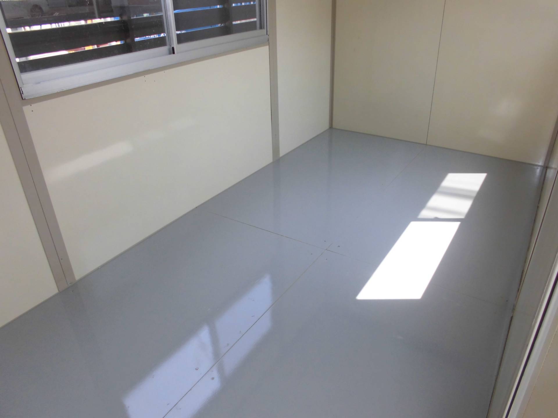 神奈川県秦野市 パネルハウス(プレハブ)