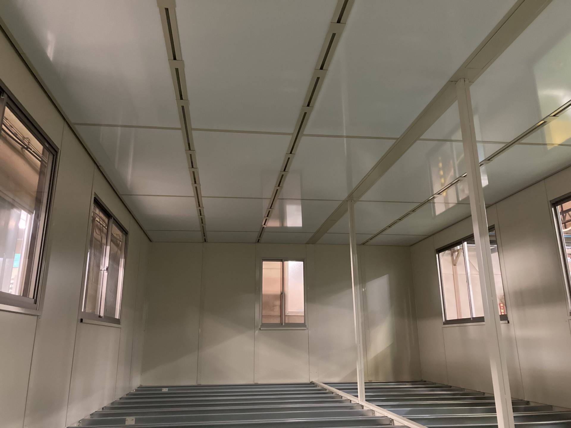 神奈川県川崎市川崎区 パネルハウス(プレハブ) 工場試験室