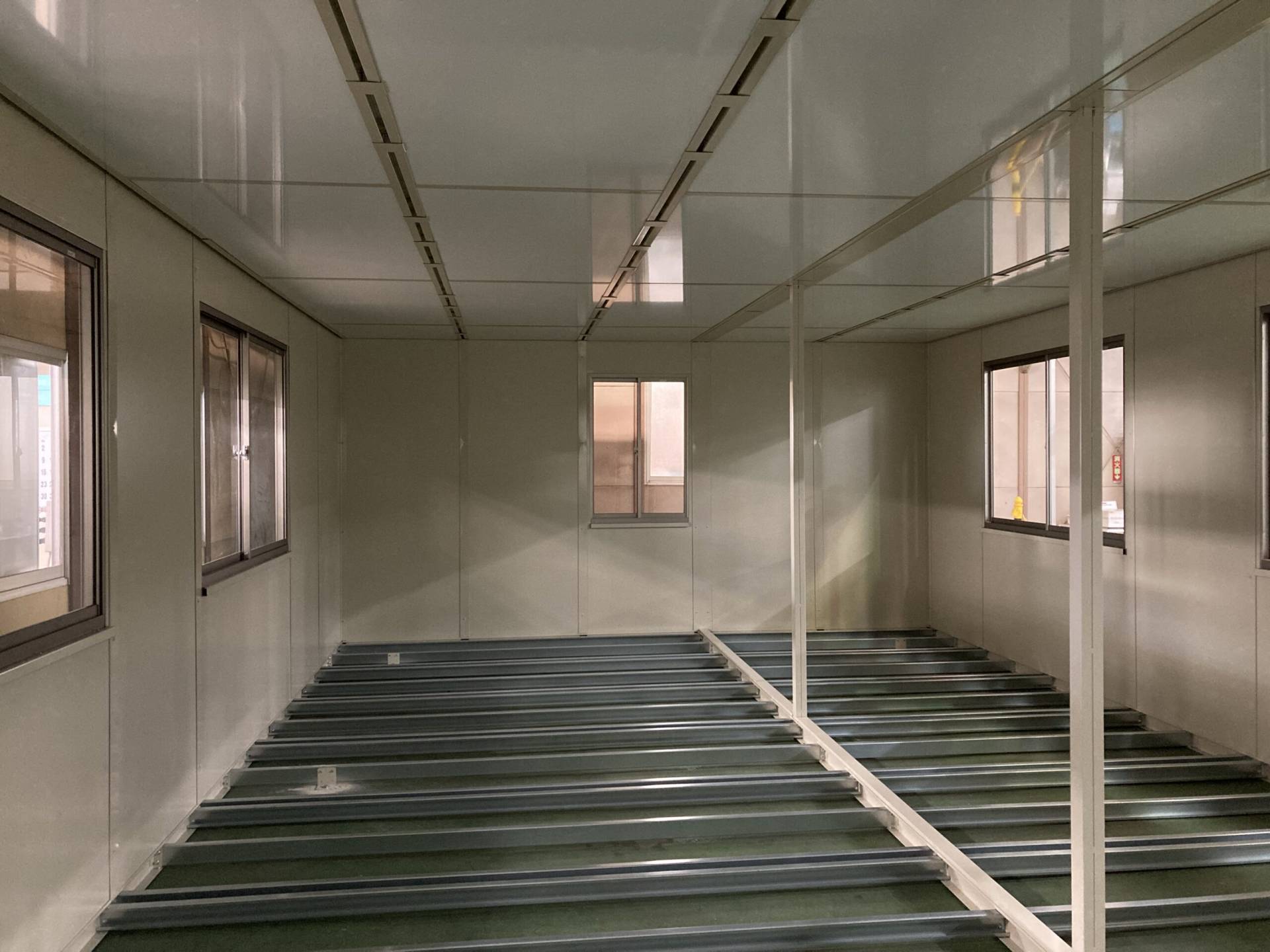 神奈川県川崎市川崎区 パネルハウス(プレハブ) 工場試験室