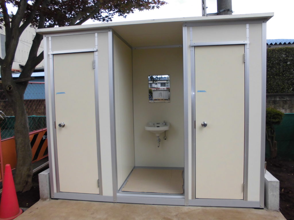 仮設トイレ (屋外トイレ) パネルハウス・快適トイレ・屋外トイレのオーダ工業