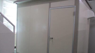 神奈川県相模原市　パネルハウス　プレハブ　事務所トイレ