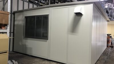 神奈川県相模原市　パネルハウス　プレハブ　工場内休憩室