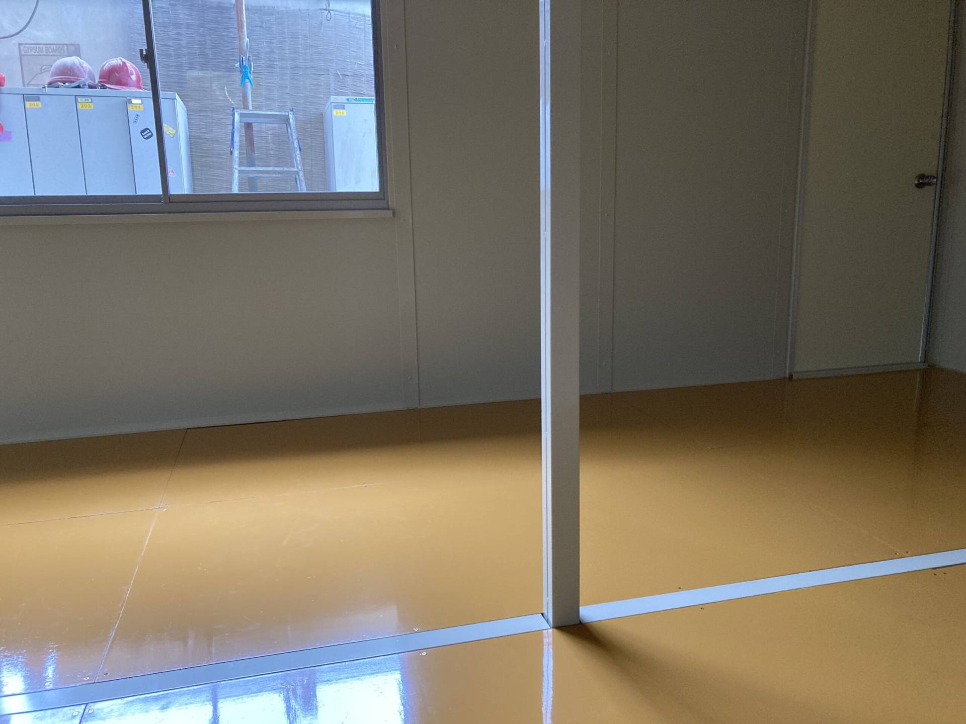 千葉県白井市　パネルハウス(プレハブ)　会社休憩室