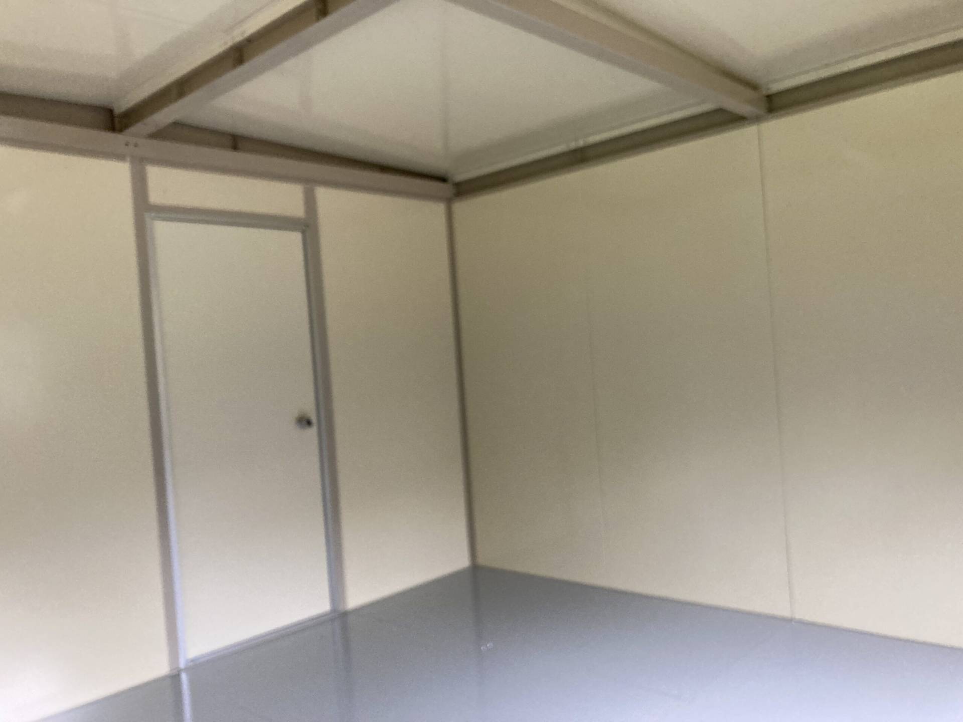 神奈川県平塚市　パネルハウス(プレハブ)