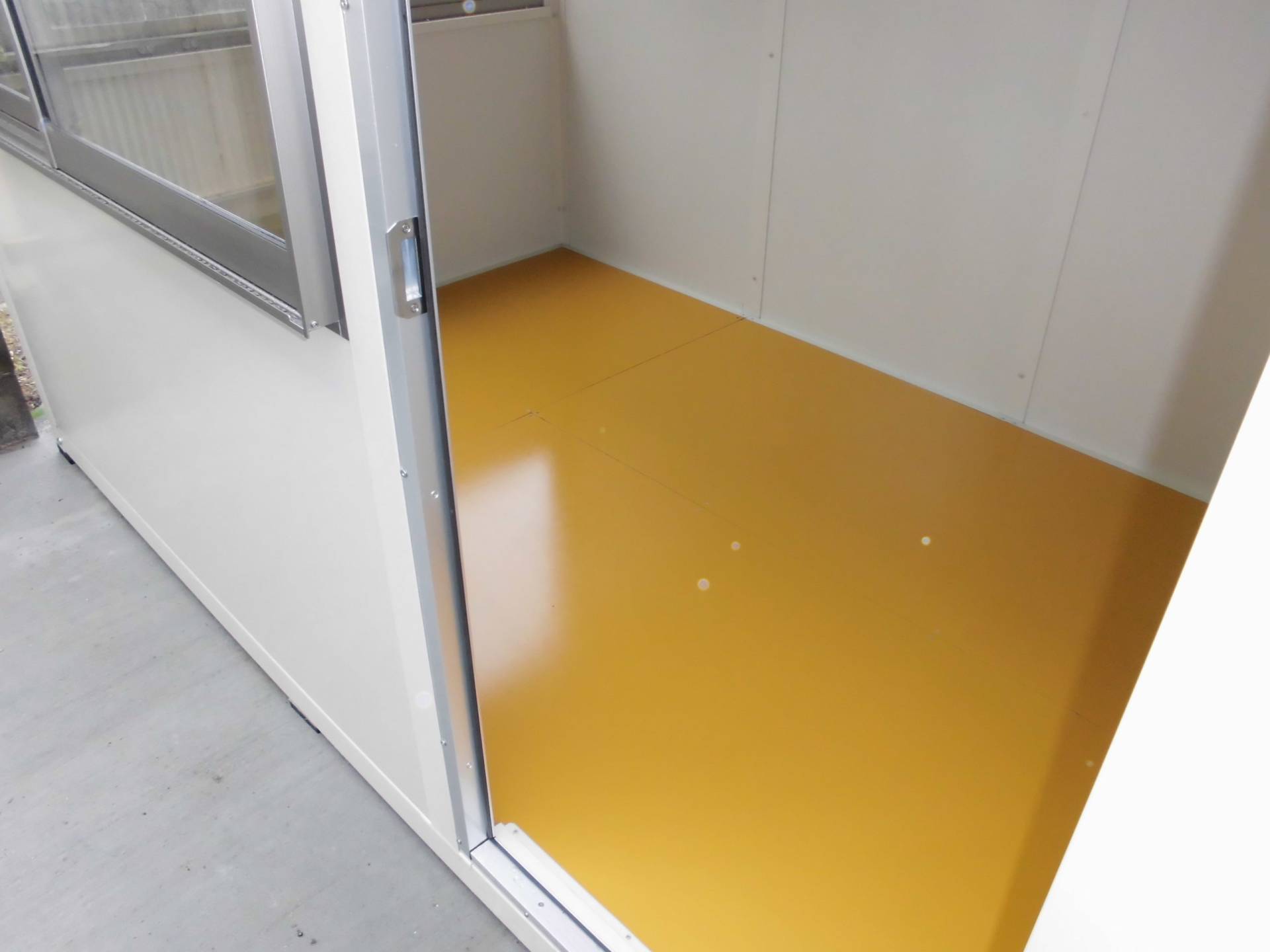 東京都町田市　パネルハウス(プレハブ)