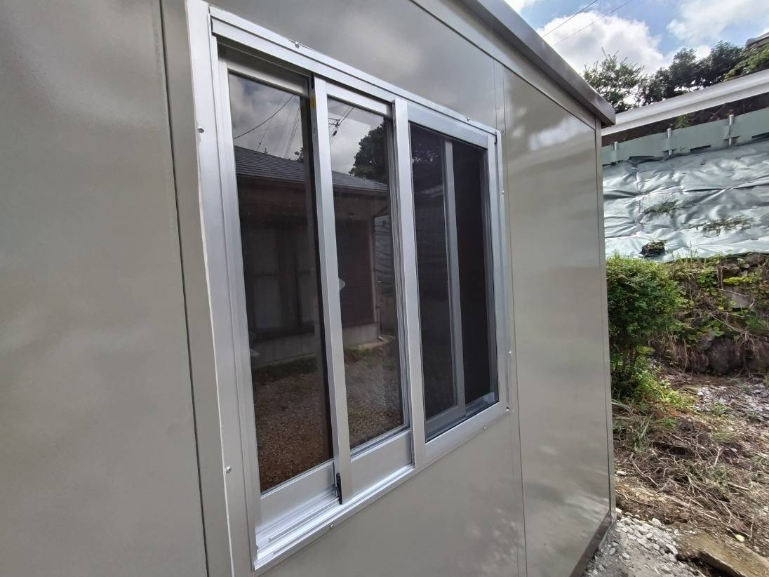 神奈川県秦野市　パネルハウス(プレハブ)　自宅倉庫