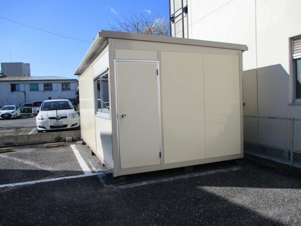 東京都福生市　パネルハウス(プレハブ)