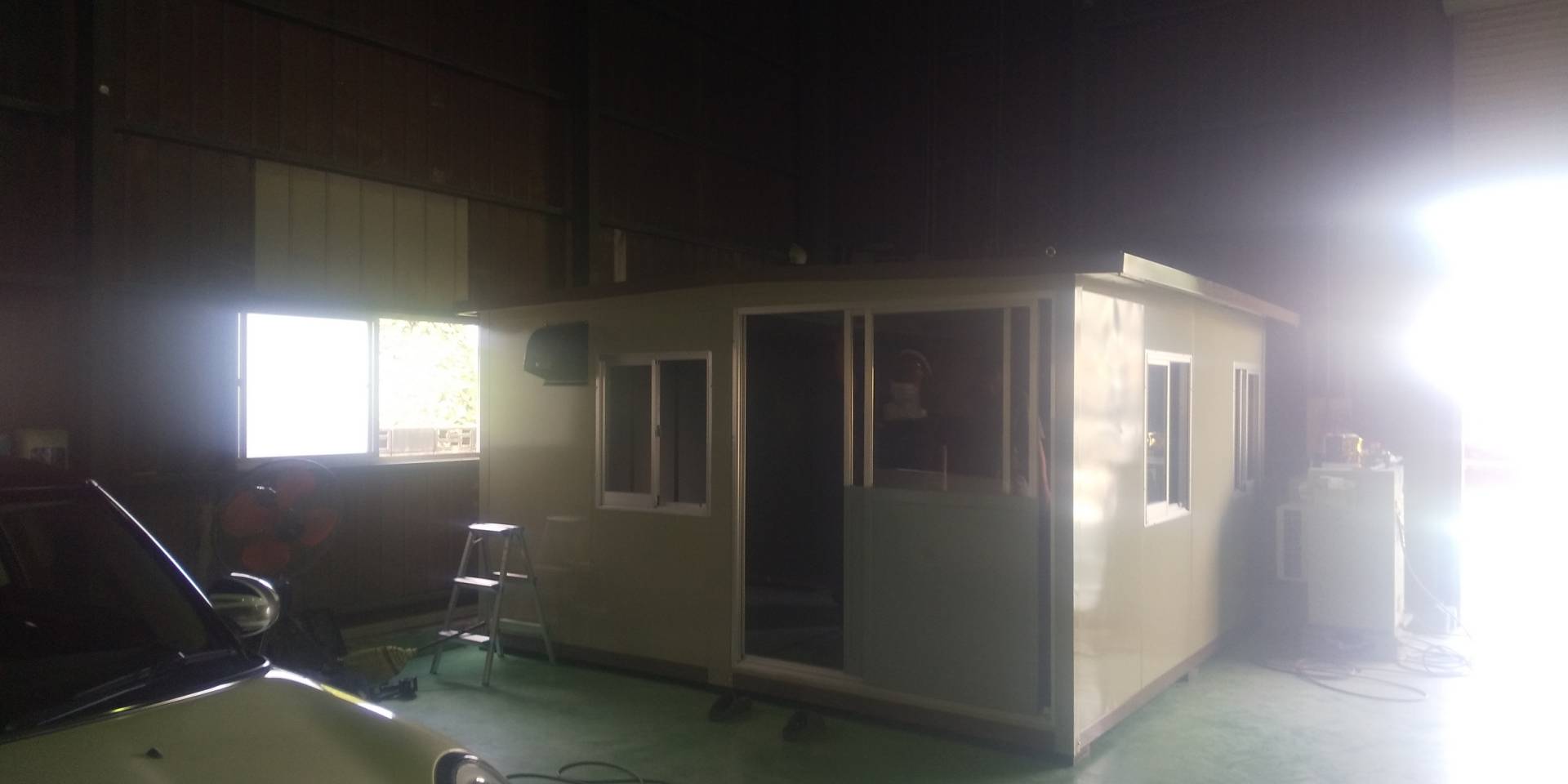 埼玉県新座市　パネルハウス(プレハブ)