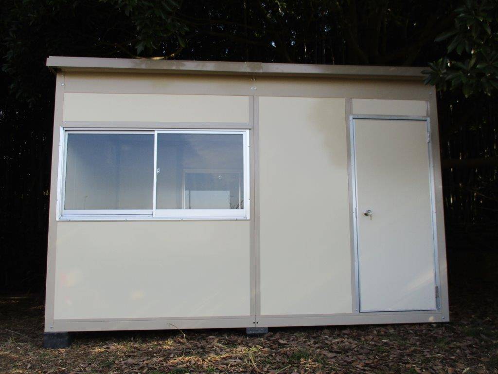 千葉県市原市　パネルハウス(プレハブ)