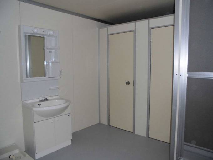 千葉県千葉市　N社　仮設トイレ(屋外トイレ)