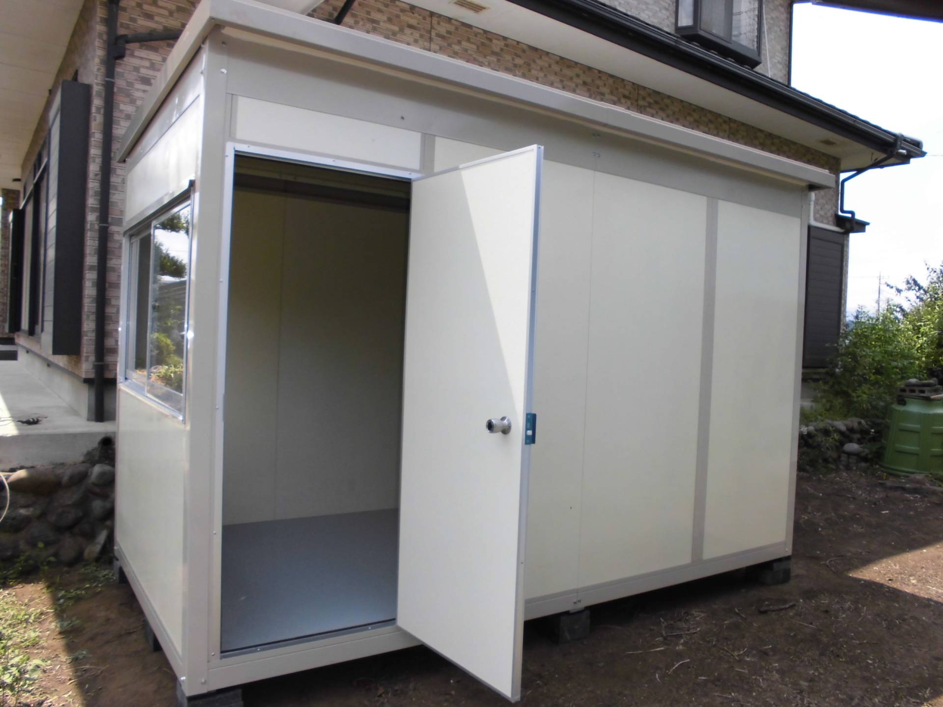 神奈川県相模原市　パネルハウス(プレハブ)