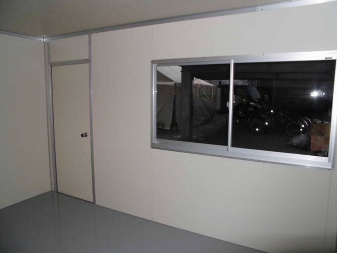 東京都東久留米市　S社　パネルハウス(プレハブ)