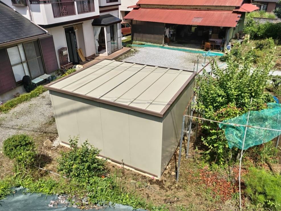 神奈川県秦野市　パネルハウス(プレハブ)　自宅倉庫