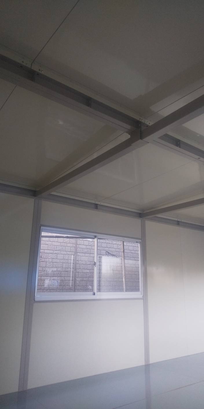 埼玉県所沢市　パネルハウス(プレハブ)