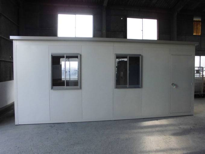 神奈川県綾瀬市　H社　パネルハウス(プレハブ)