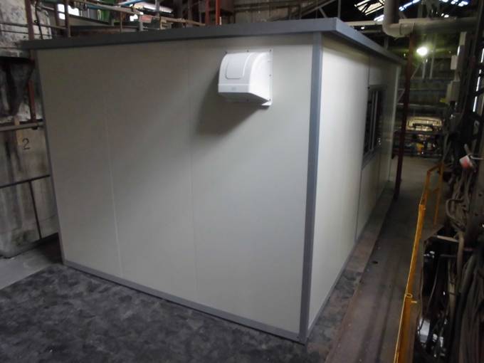 東京都江東区　パネルハウス(プレハブ)