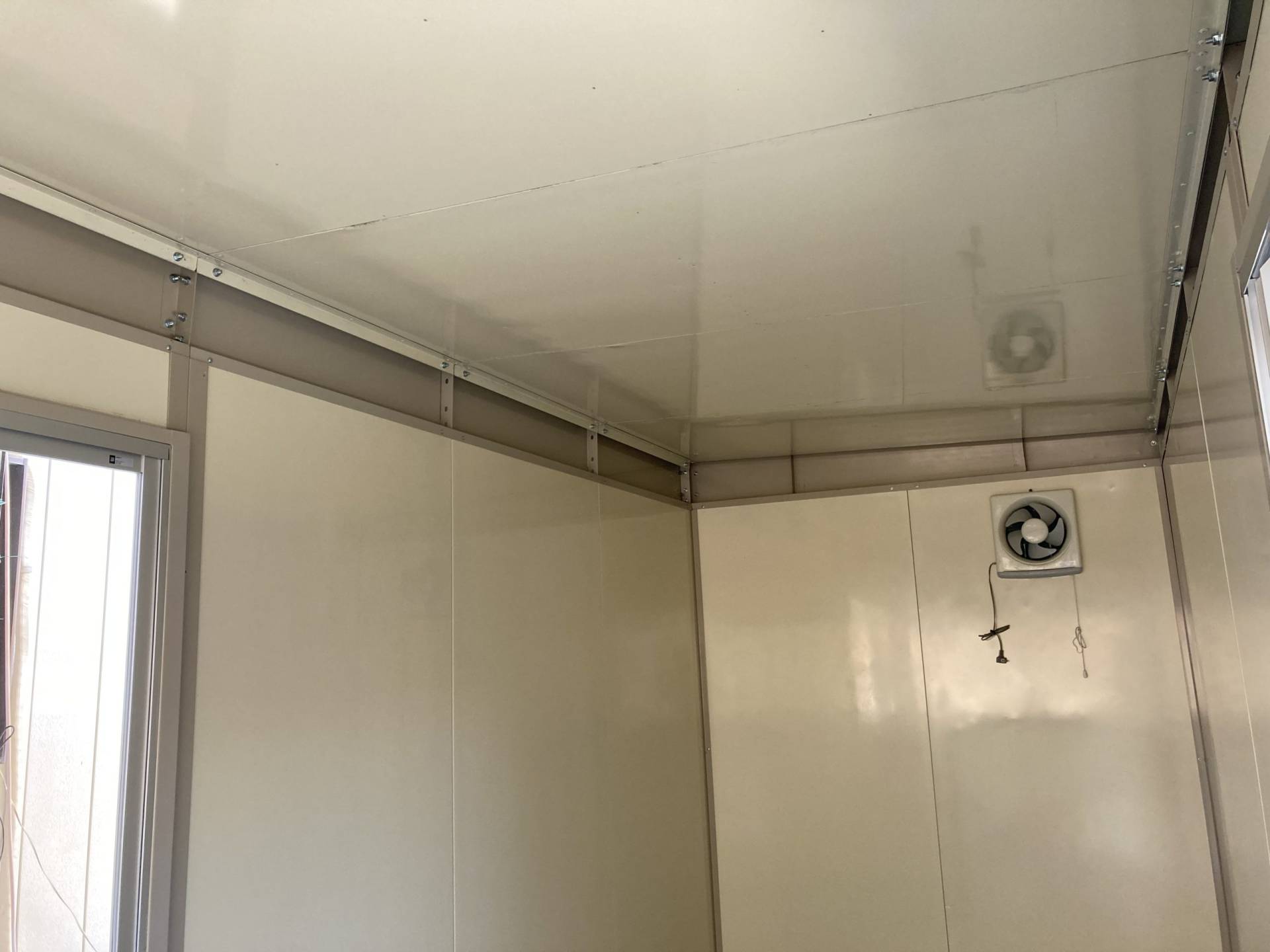 東京都町田市　パネルハウス(プレハブ)