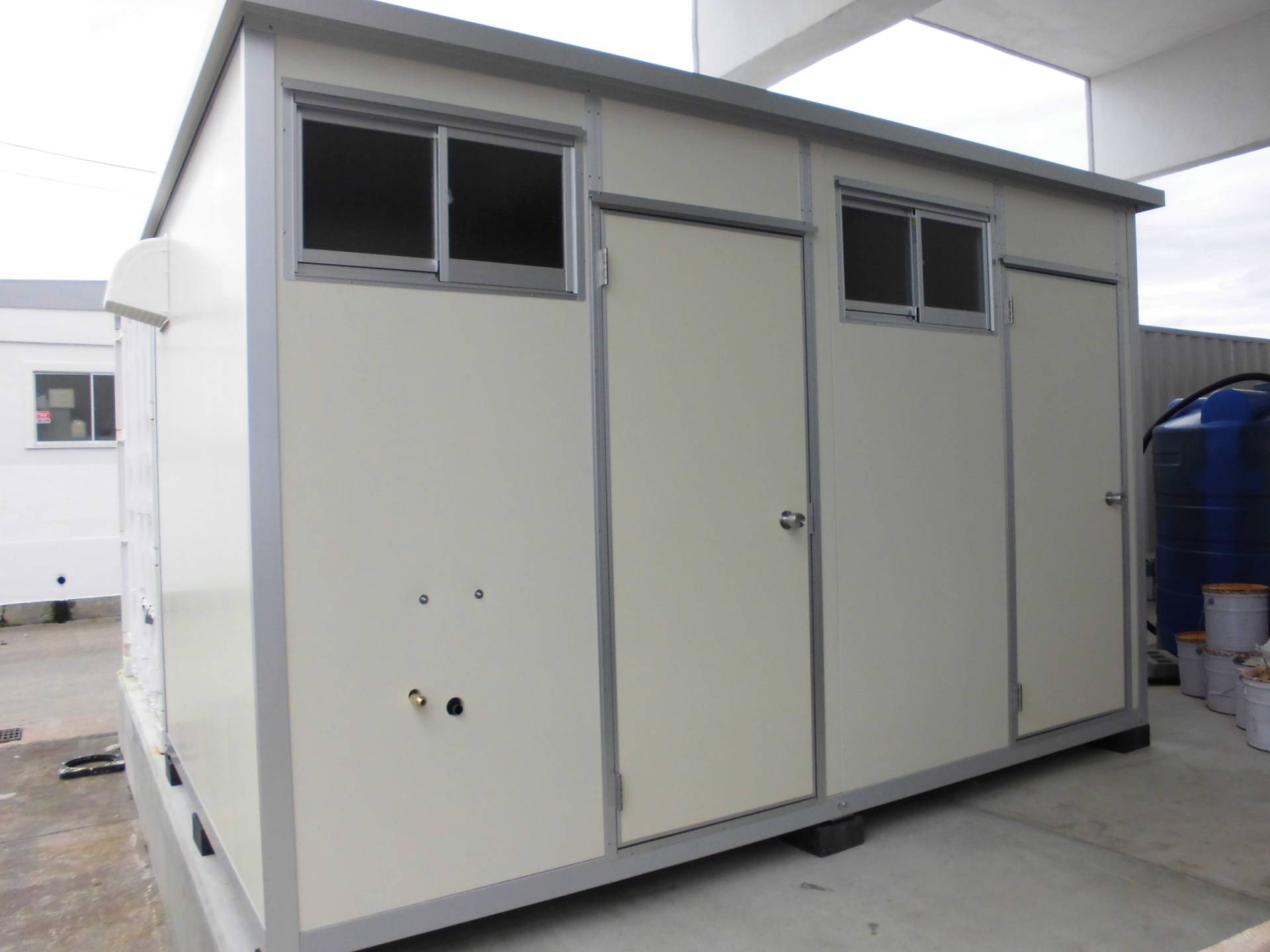 神奈川県横須賀市　仮設トイレ(屋外トイレ)