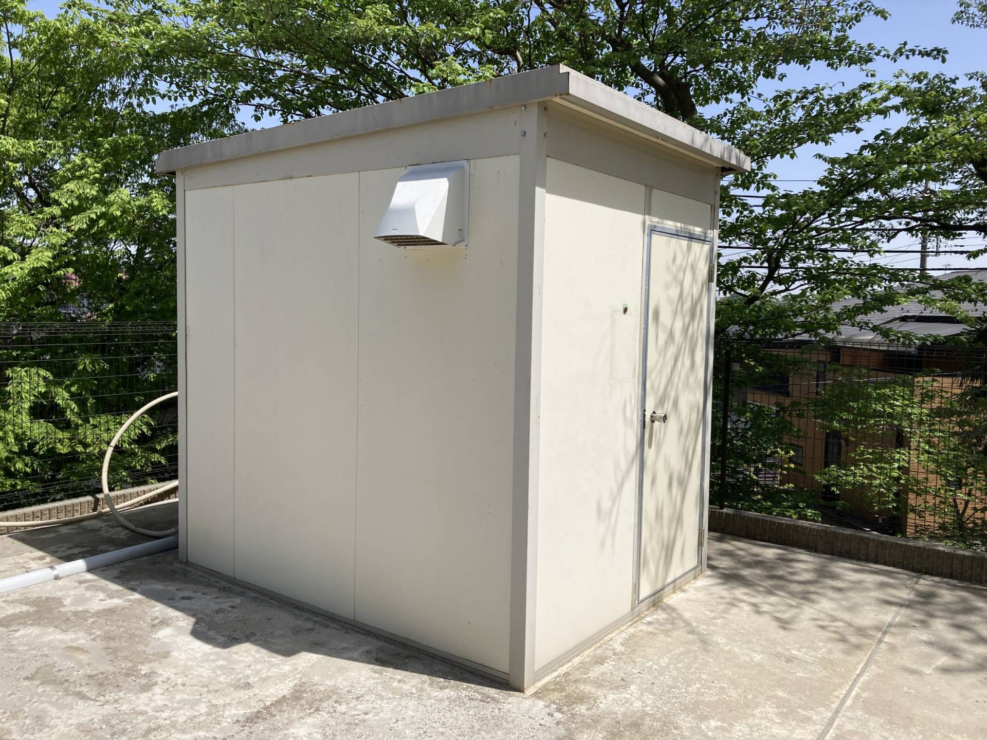 東京都町田市　運動場トイレ　仮設トイレ