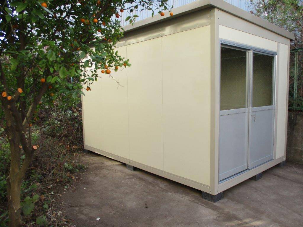 神奈川県座間市　パネルハウス(プレハブ)