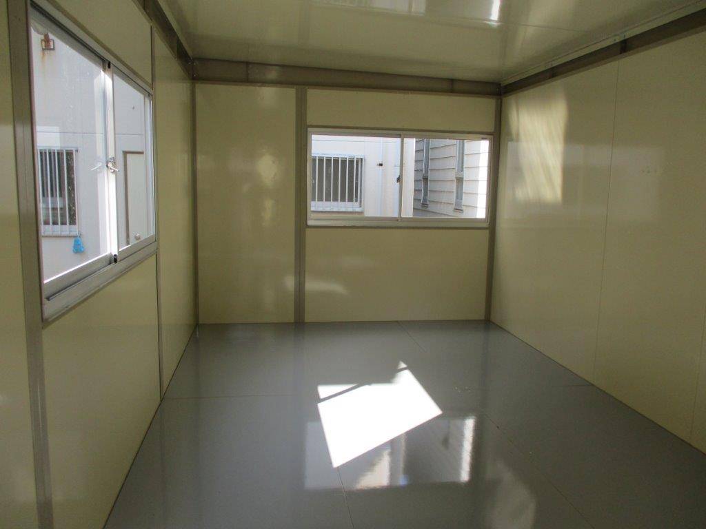 埼玉県羽生市　パネルハウス(プレハブ)