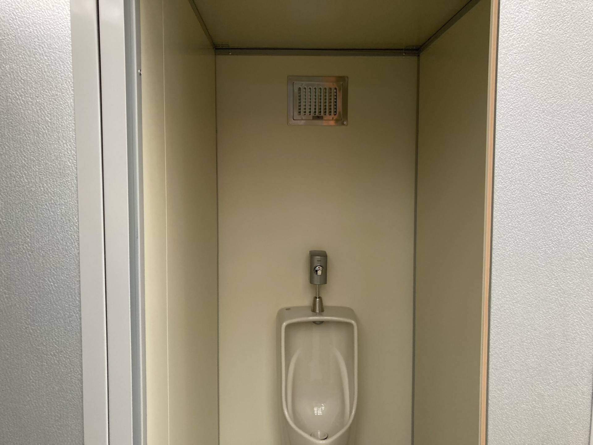 神奈川県相模原市中央区　仮設トイレ（屋外トイレ）
