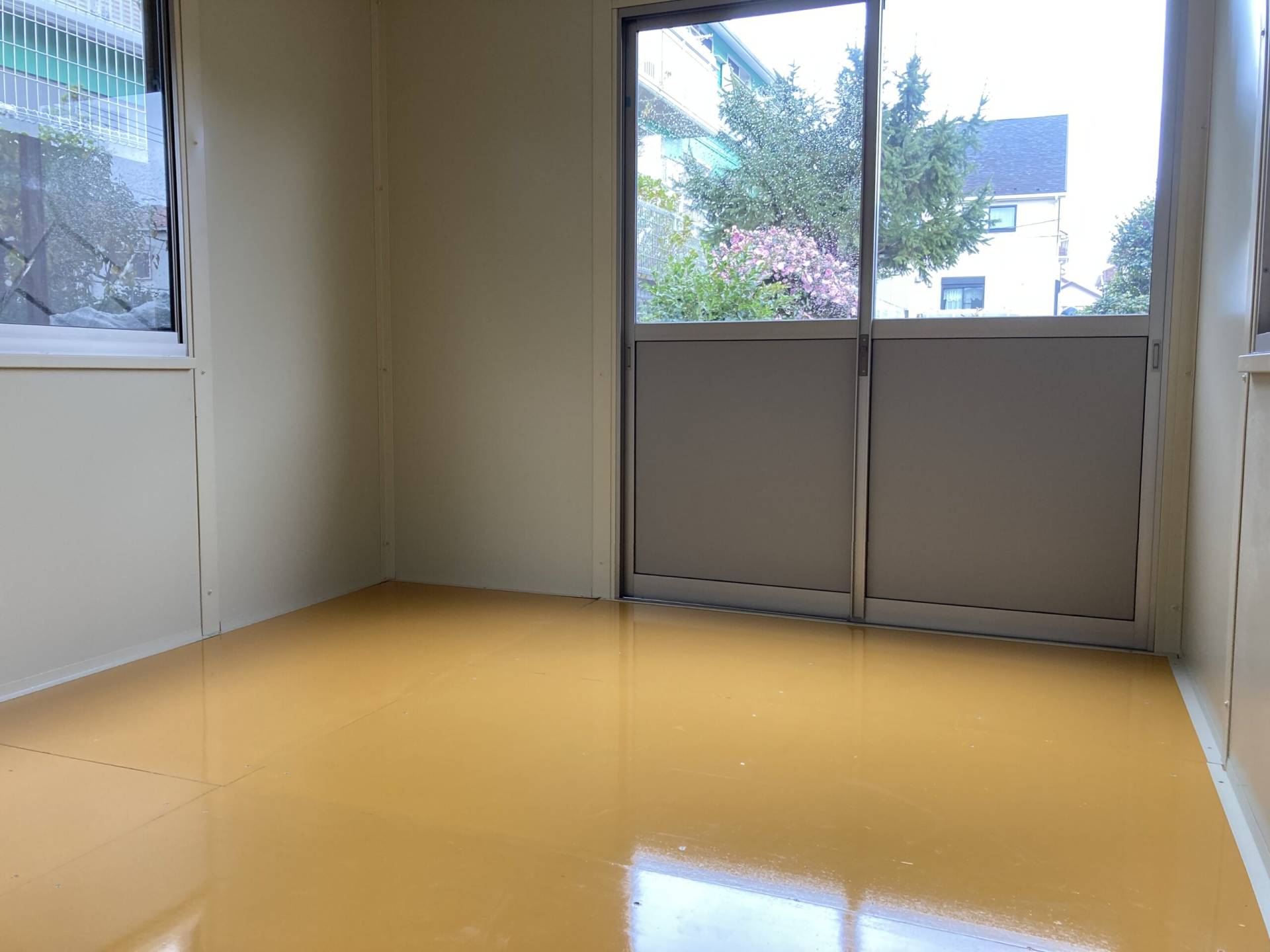 神奈川県横浜市　パネルハウス(プレハブ)