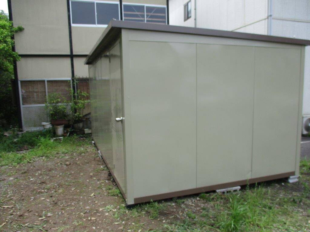 東京都町田市　パネルハウス(プレハブ)　会社倉庫