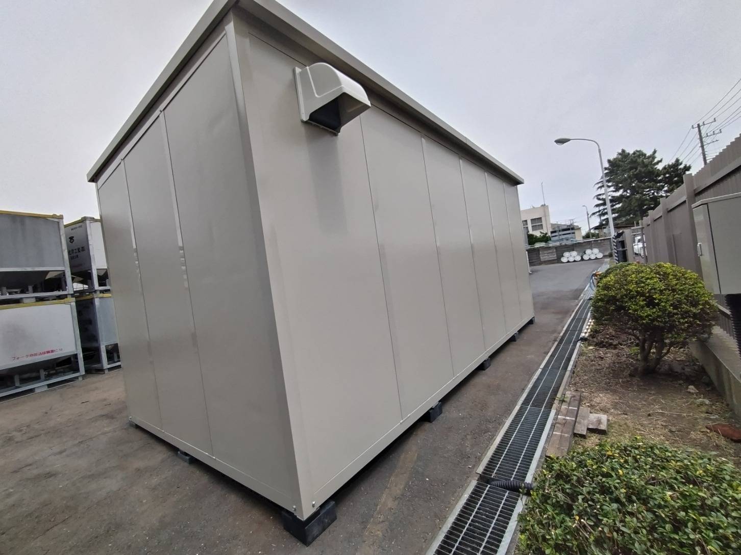 神奈川県横須賀市　パネルハウス(プレハブ)　会社倉庫