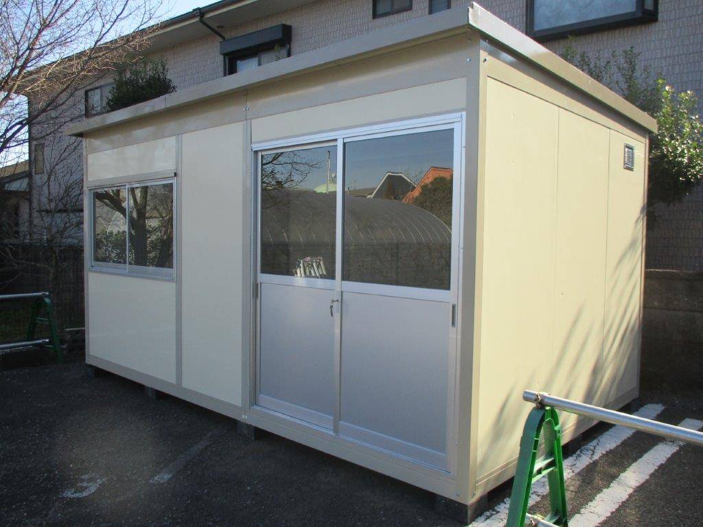 東京都世田谷区　パネルハウス(プレハブ)