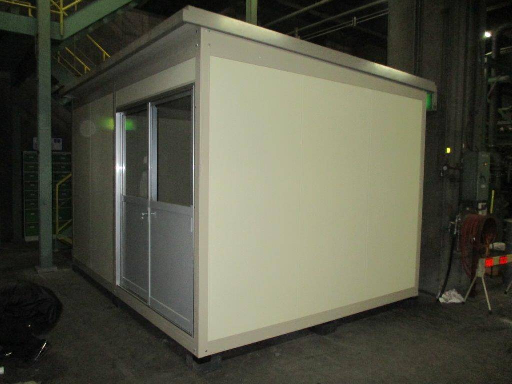 埼玉県八潮市　パネルハウス(プレハブ)　工場休憩室