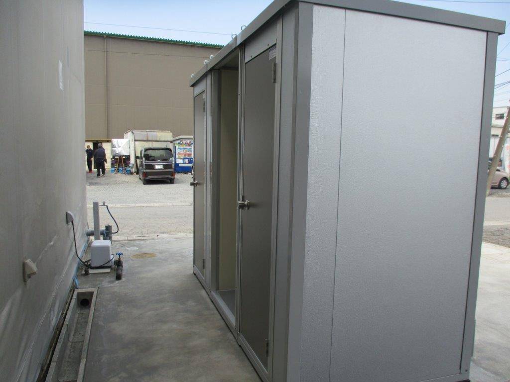 埼玉県春日部市　会社トイレ　仮設トイレ