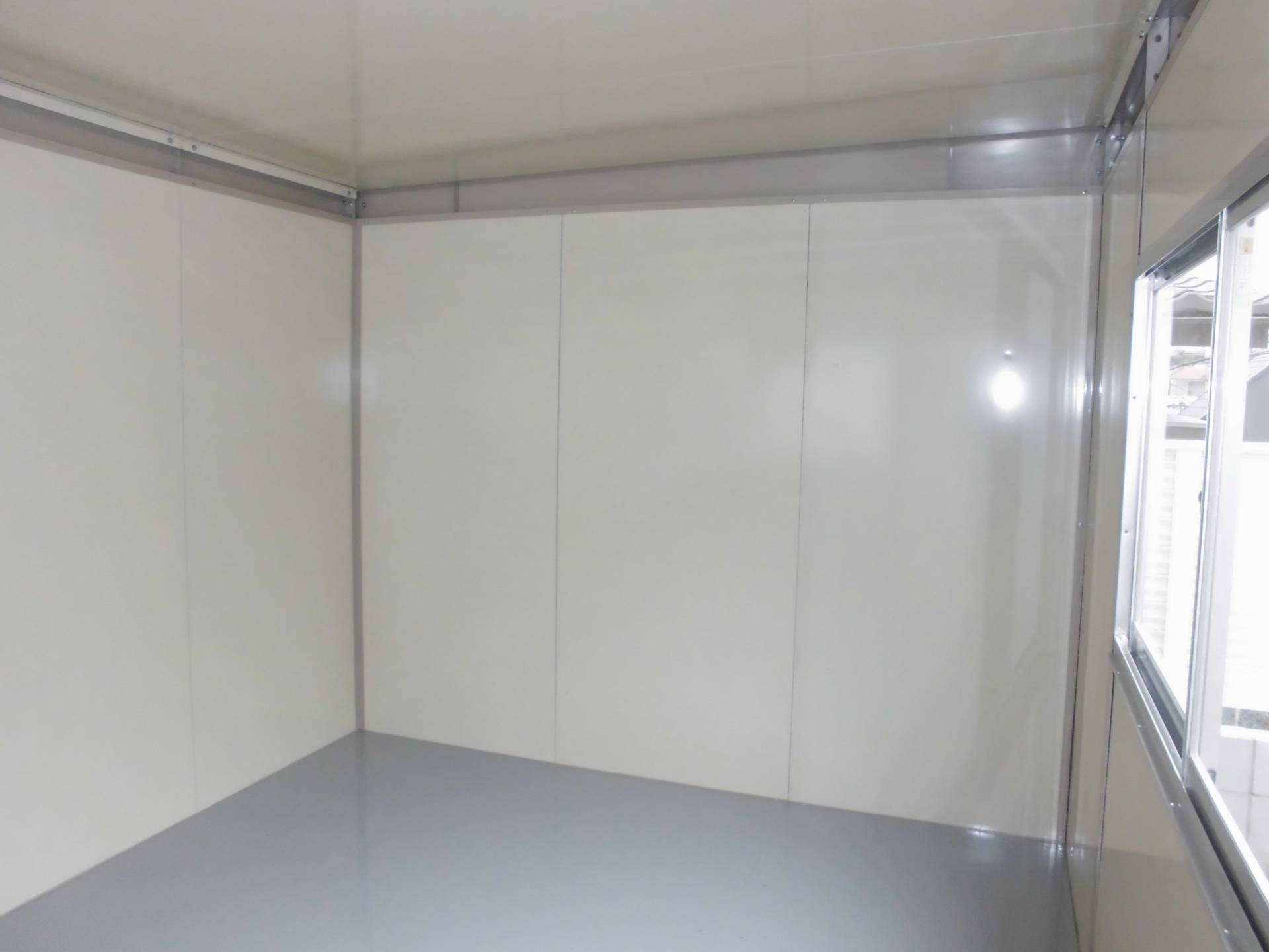 東京都内　パネルハウス(プレハブ)