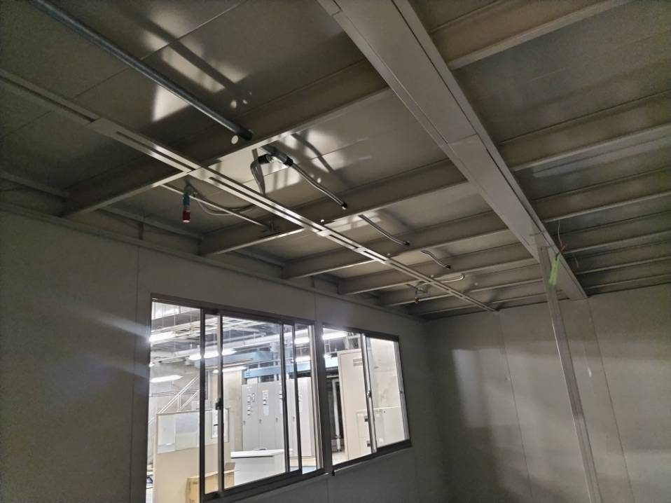 東京都新宿区　パネルハウス(プレハブ)　工事事務所