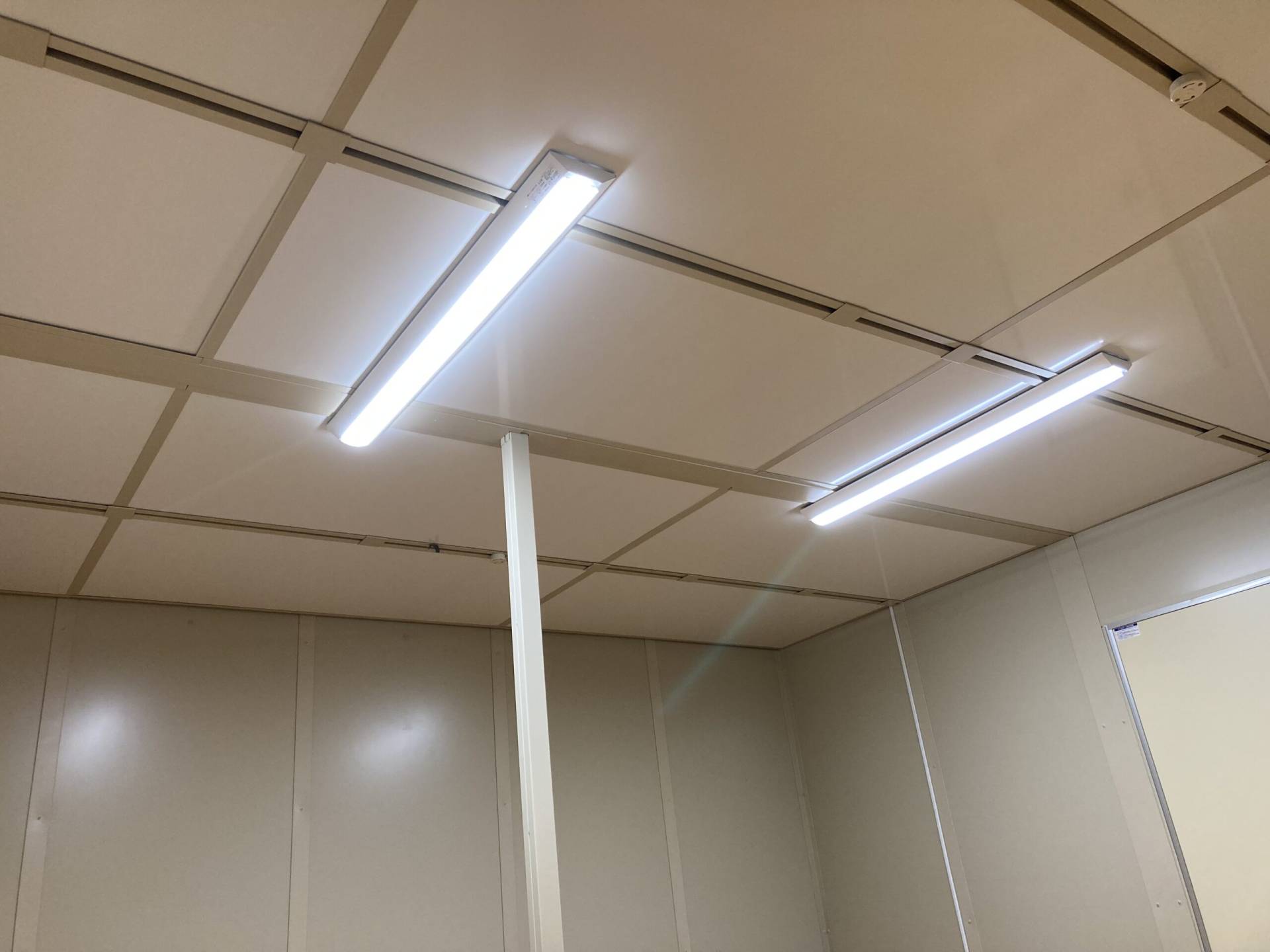 神奈川県大和市　パネルハウス(プレハブ)　会社作業室