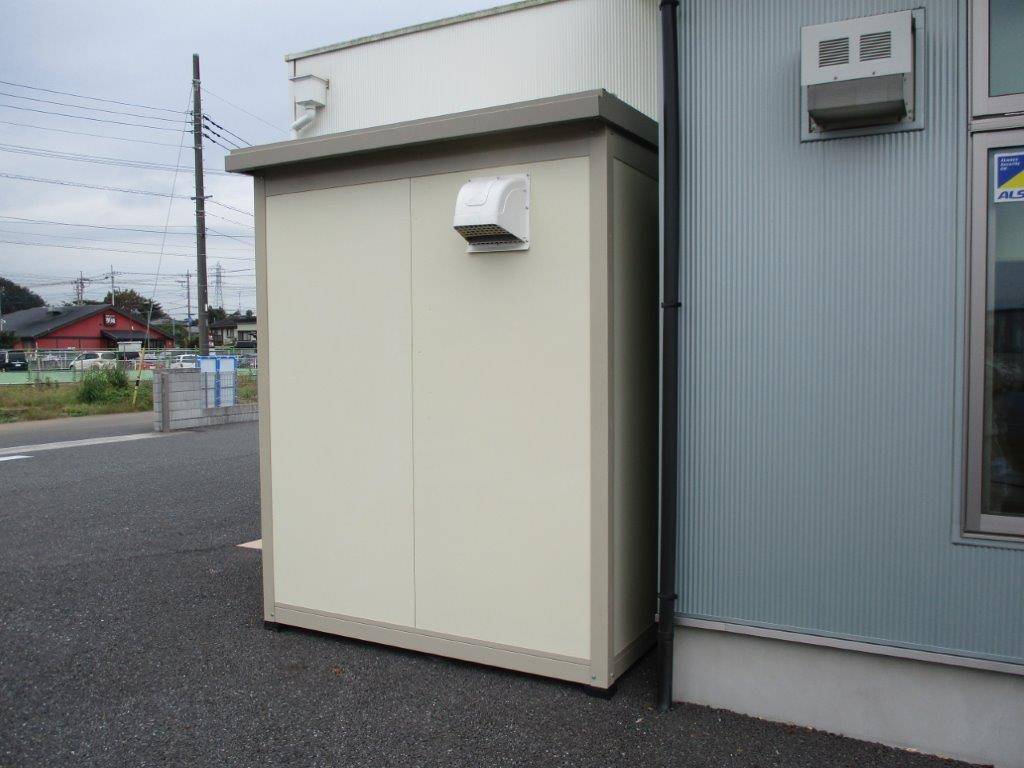 埼玉県入間郡　パネルハウス(プレハブ)