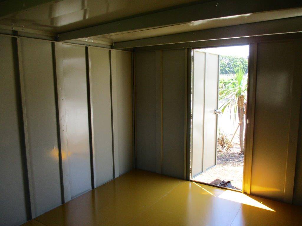 千葉県鎌ケ谷市　パネルハウス(プレハブ)　キャンプ場倉庫