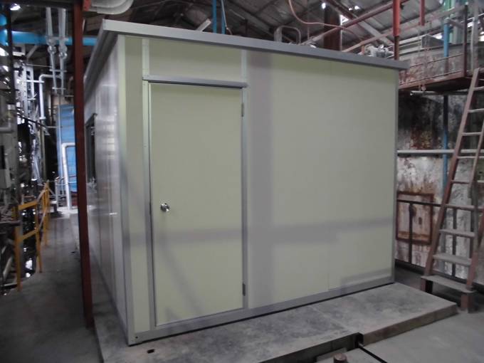 東京都江東区　パネルハウス(プレハブ)