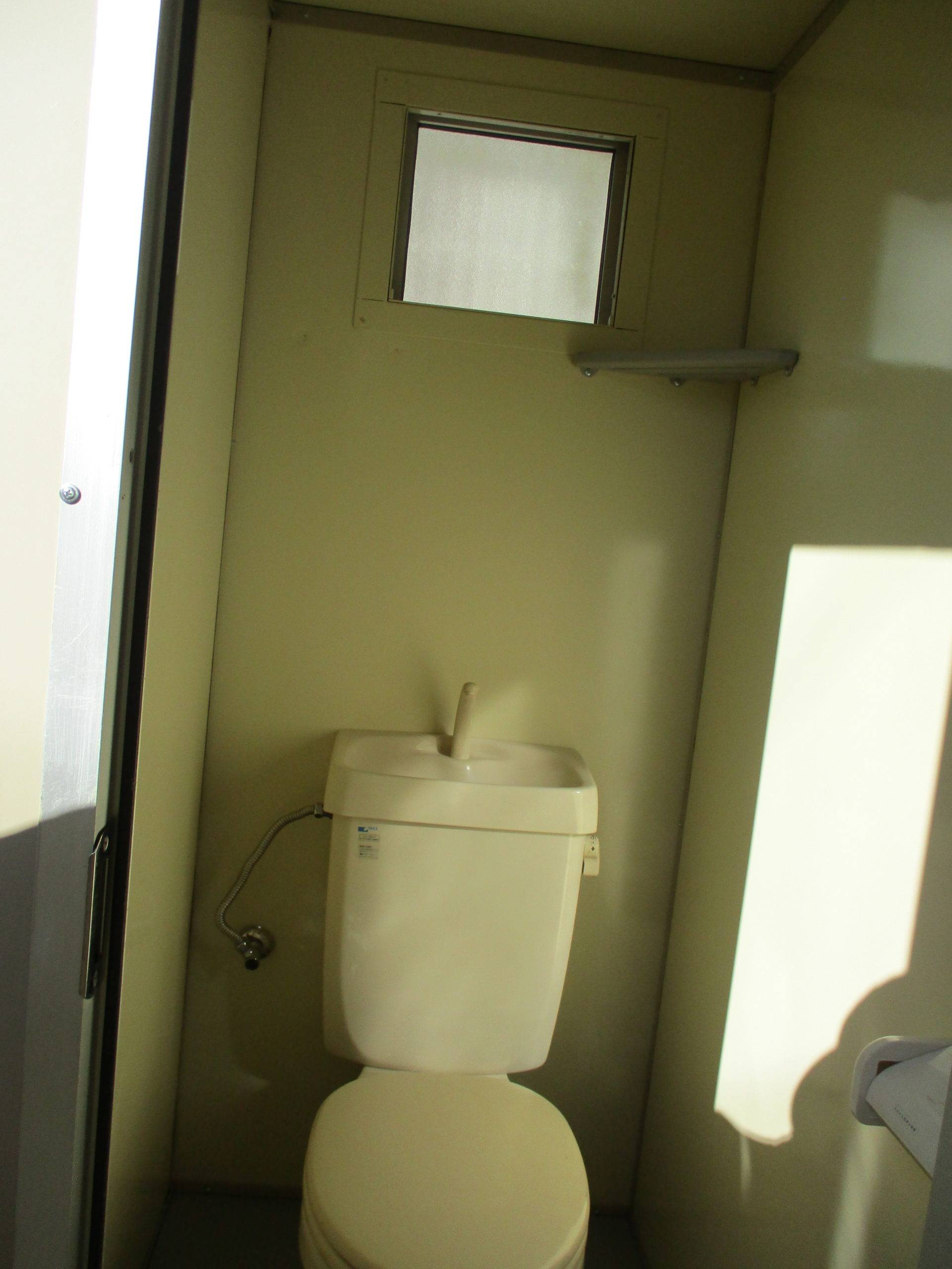 神奈川県横浜市　仮設トイレ(屋外トイレ)