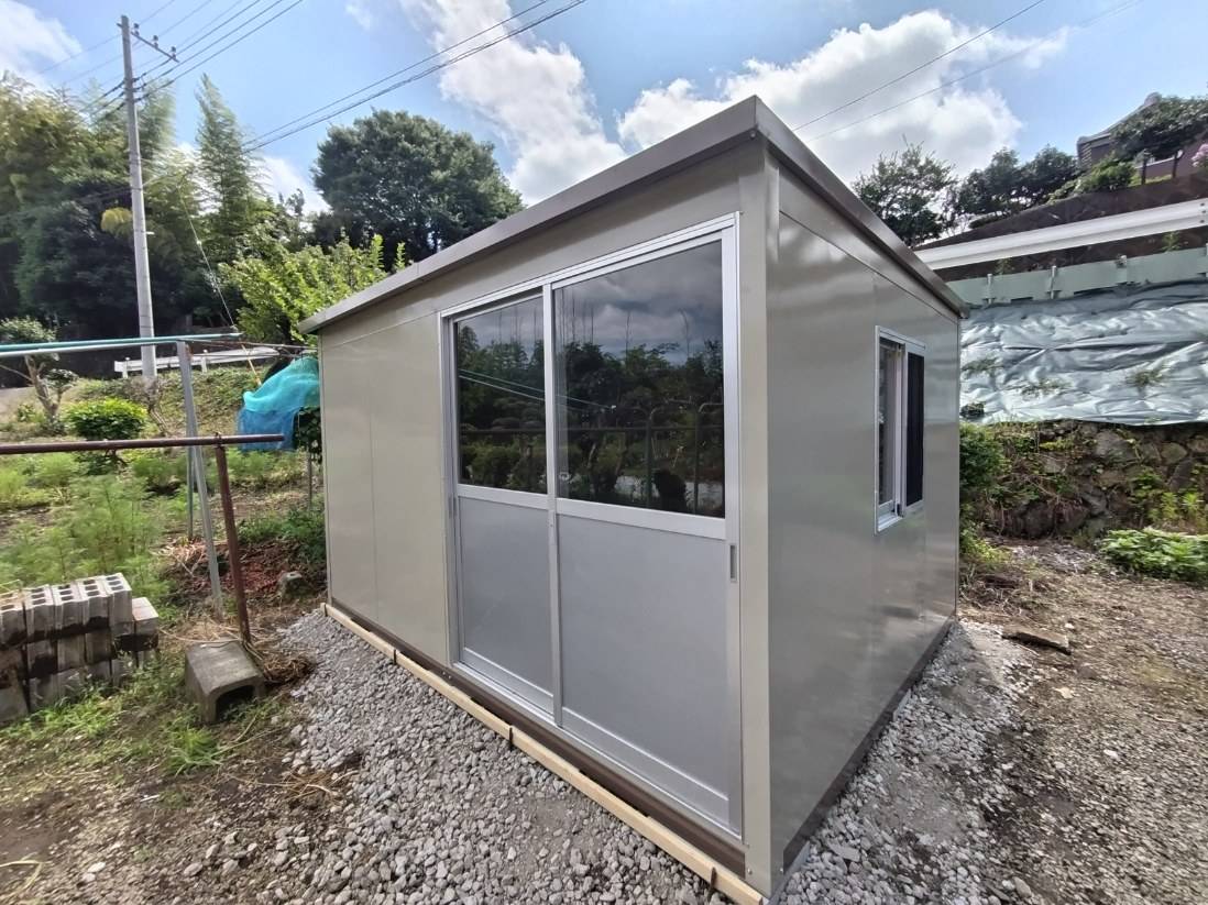 神奈川県秦野市　パネルハウス(プレハブ)　自宅倉庫