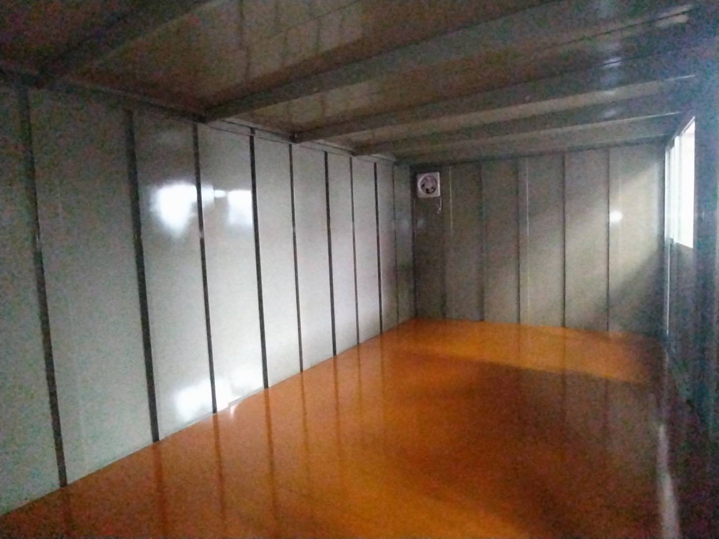 神奈川県横浜市鶴見区　パネルハウス(プレハブ)　会社倉庫