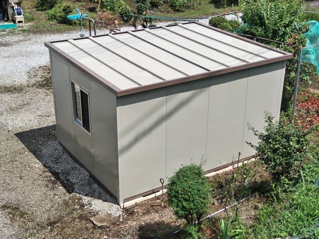 神奈川県秦野市　パネルハウス(プレハブ)　自宅倉庫