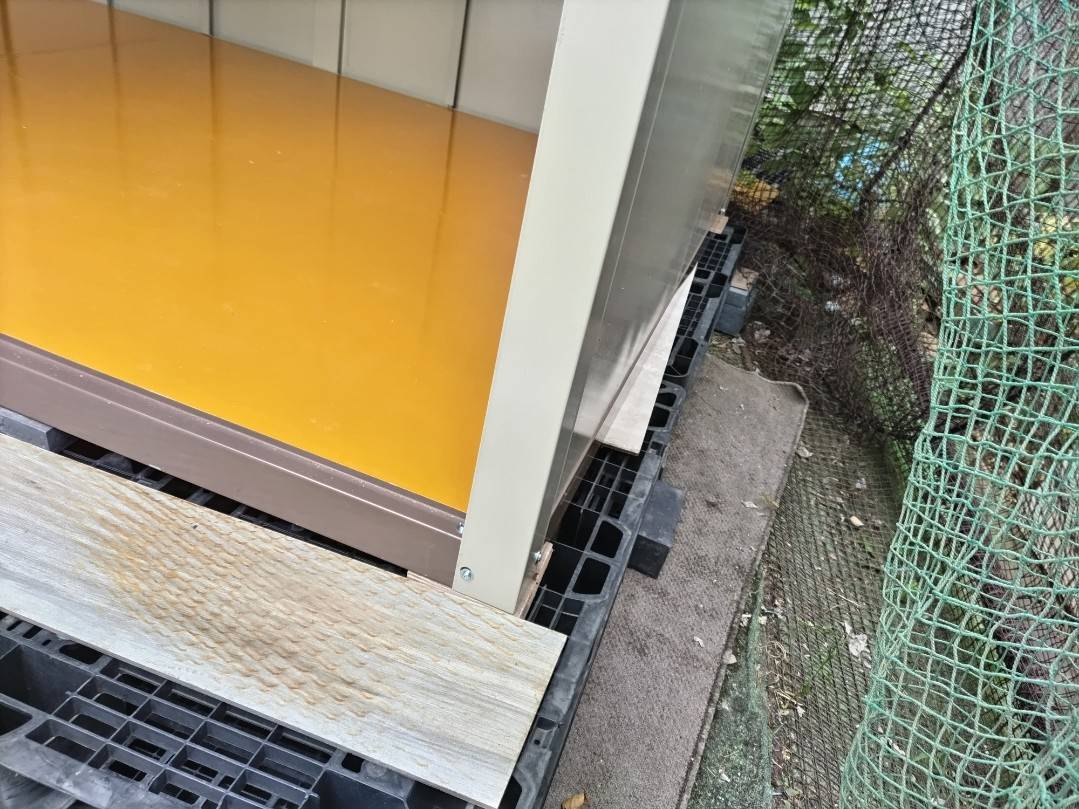 東京都あきるの市　パネルハウス(プレハブ)　物置