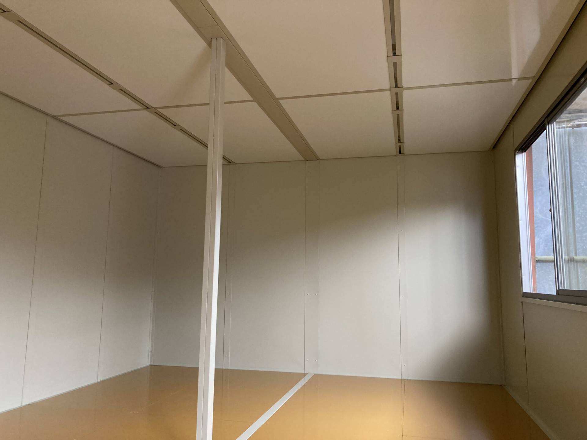 千葉県白井市　パネルハウス(プレハブ)　会社休憩室