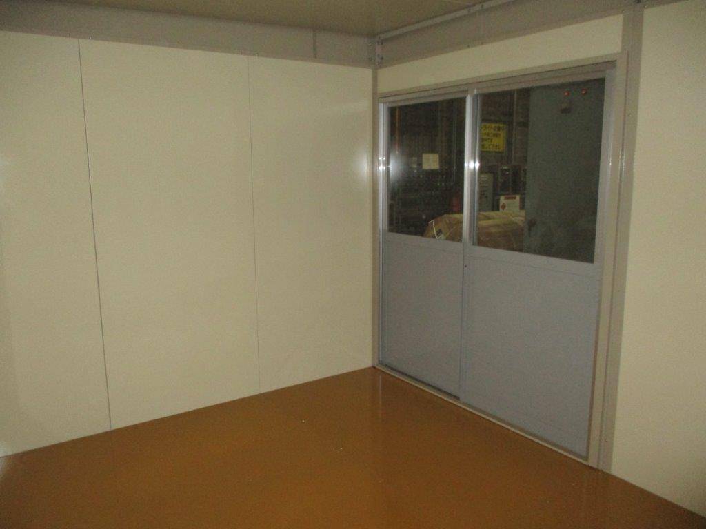 埼玉県八潮市　パネルハウス(プレハブ)　工場休憩室