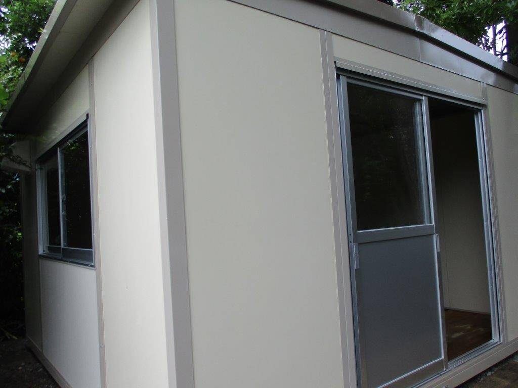 神奈川県足柄下郡　パネルハウス(プレハブ)