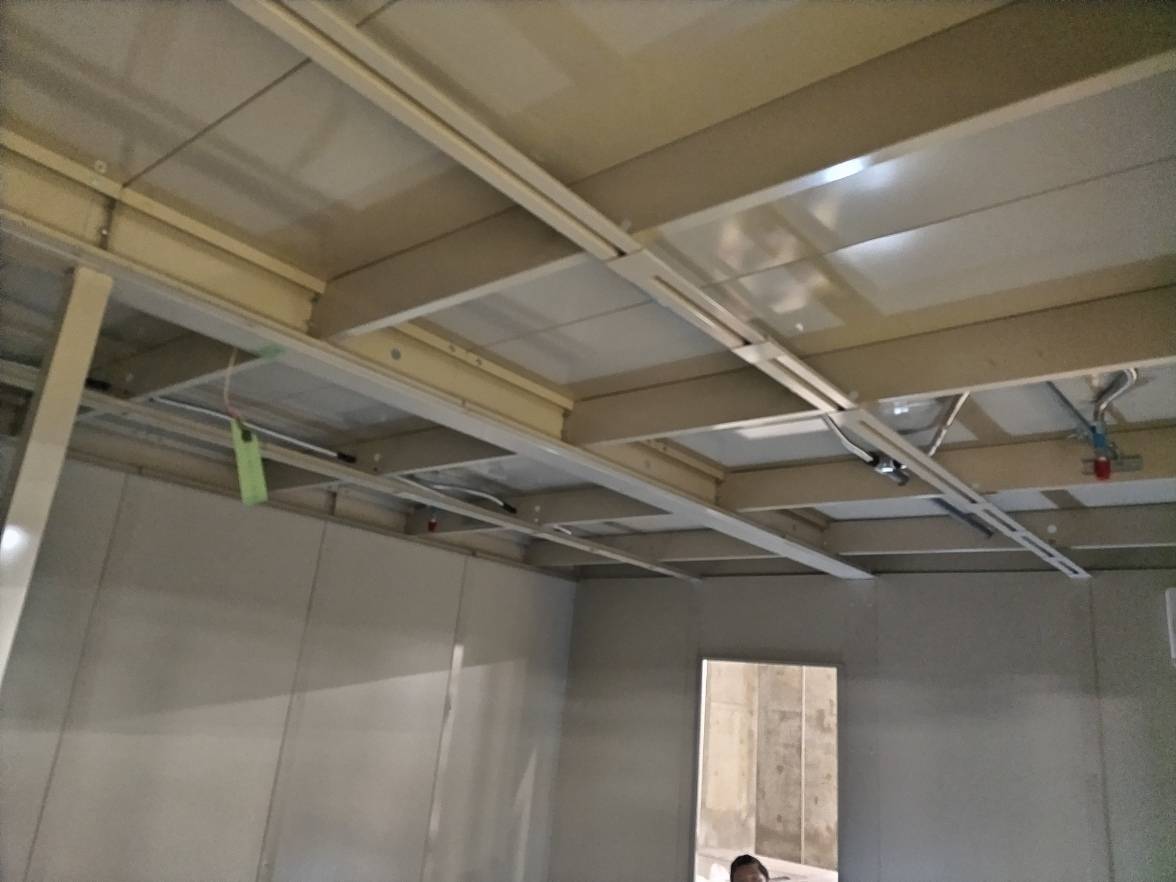 東京都新宿区　パネルハウス(プレハブ)　工事事務所