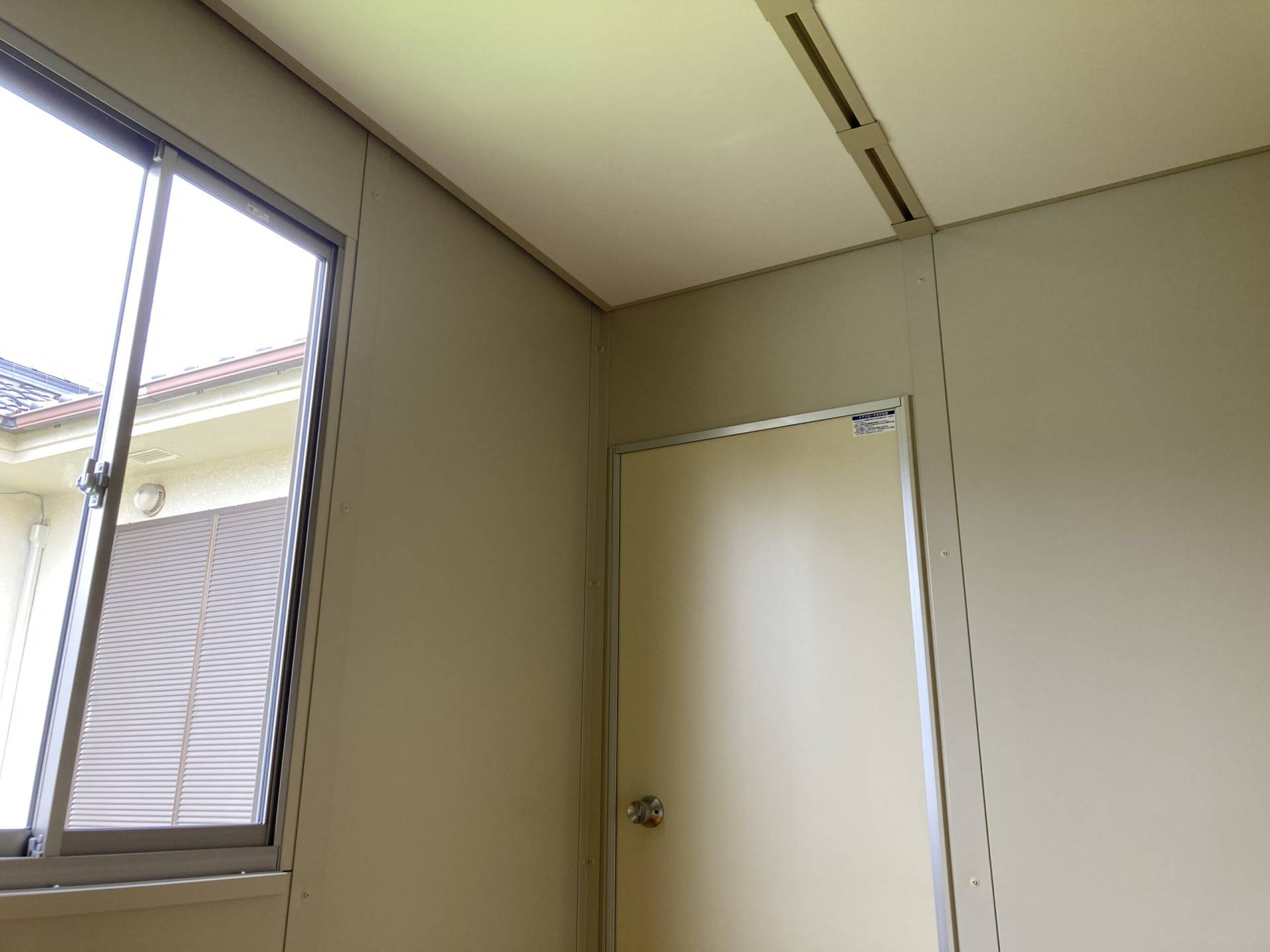 神奈川県秦野市　パネルハウス(プレハブ)　従業員詰所